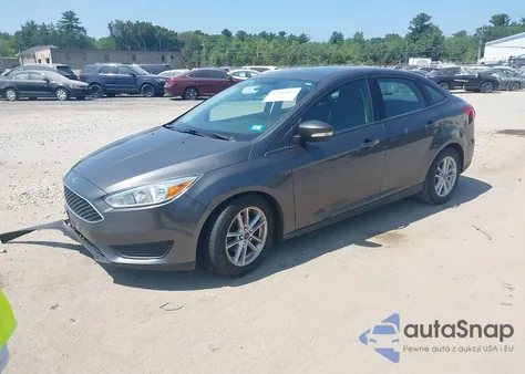 2016 Ford Focus Se z USA, uszkodzony, nr VIN 1FADP3F21GL334804
